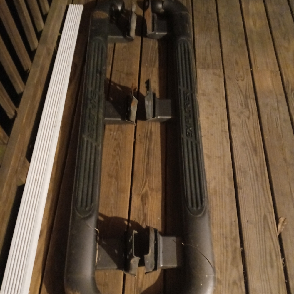 2002 Ford Explorers Step Boards
